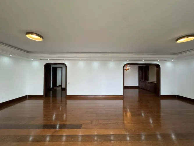 Apartamento para locação de alto padrão em Santo Amaro, São Paulo-SP: 4 quartos, 4 suítes,