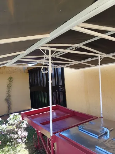 Vendo excelente carretinha para hot dog