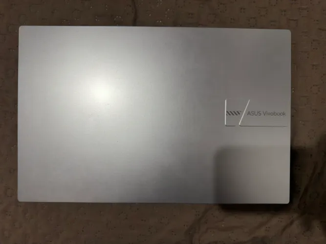 Vendo notebook: vivobook go 15, ryzen 7, 16gbRam, 512ssd