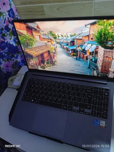 Nootbook Galaxy book 4