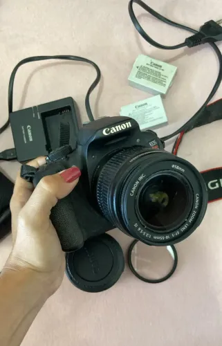 Canon T5i + Lente 50mm + Lente 55-250mm + Flash Youngnuo