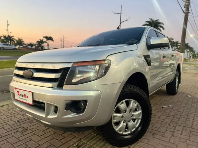 Ford Ranger XLS 2.5 16V 4X2 CD Flex 2013