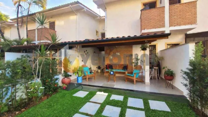 Sobrado à venda em Caraguatatuba, Indaiá, com 2 quartos, 80m²