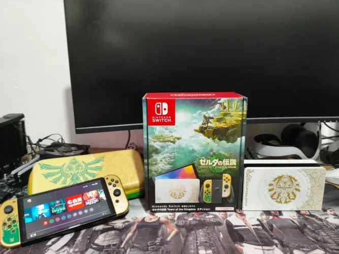 NINTENDO SWITCH OLED EDIÇÃO ESPECIAL ZELDAVENDO/TROCO