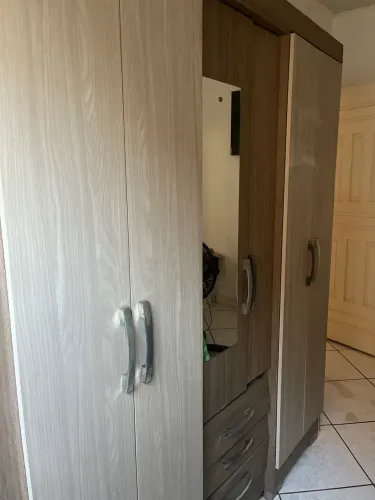 Vendo guarda roupa