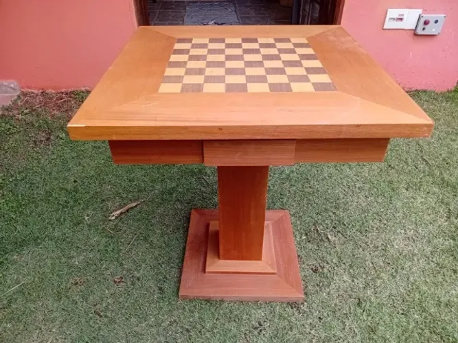 Mesa para jogo de xadrez
