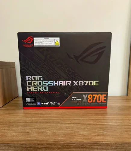 Placa Mãe Rog Crosshair X870e Hero