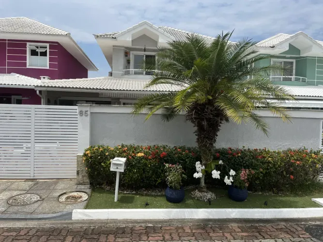 Casa de condomínio para venda possui 140 metros quadrados com 3 quartos