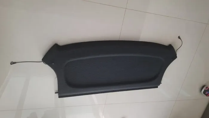 Tampão porta malas Fiat Palio Fire 2003 até 2017 original 