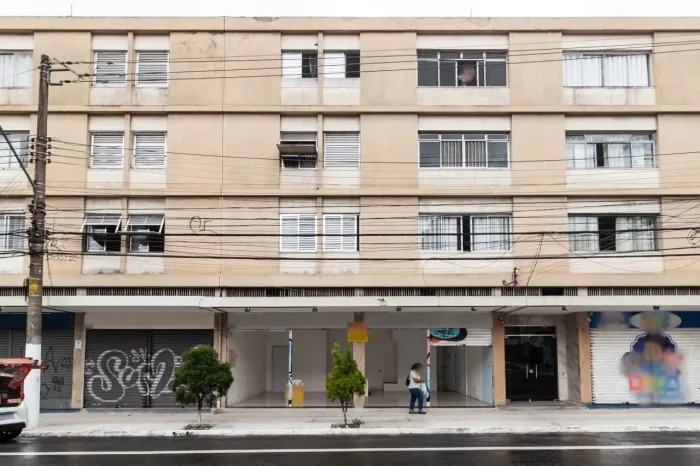 Loja na Rua Orfanato, 215 62 m²