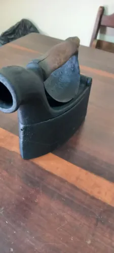 Ferro a brasa antigo