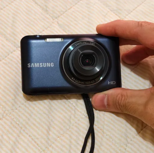 Câmera Fotográfica Retrô - Samsung ST71T
