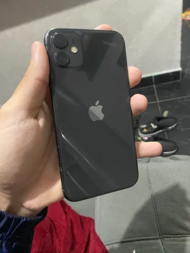 iPhone 11