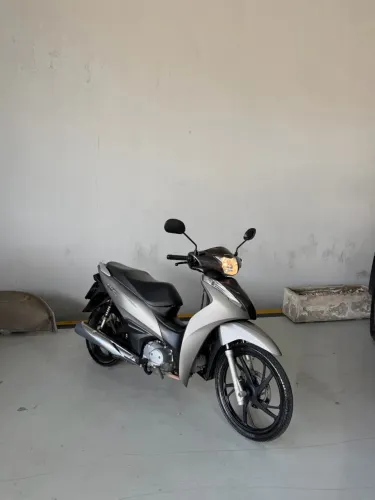 Honda Biz EX 125 Ano 2023 moto extra