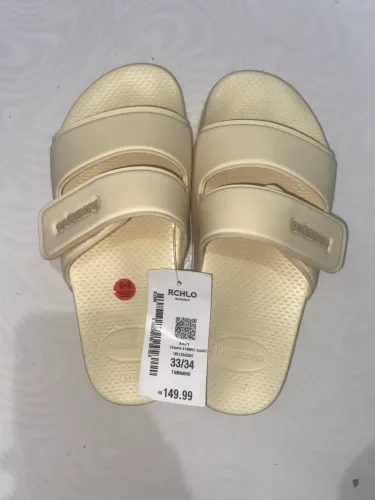 Sandália havaianas branca tam 34, nunca foi usado com etiqueta