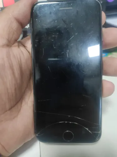 iPhone 7 32gb tela trincada todo original só 300.00