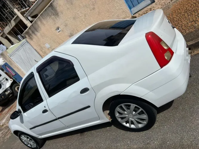 Renault Logan Expression Hi-flex 1.6 8V 4P 2009