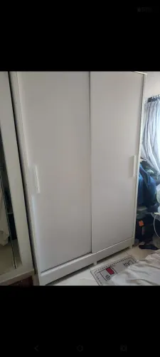 Guarda roupa solteiro duas portas!