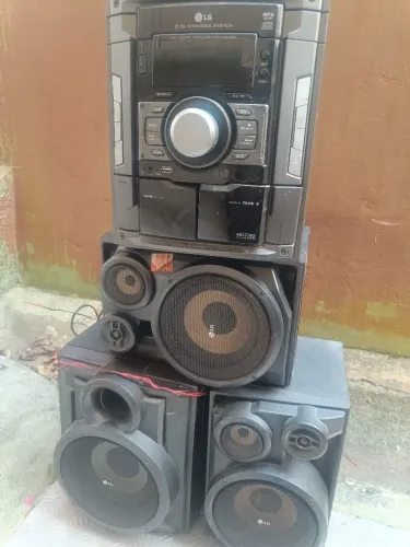 Som LG com 3 caixas