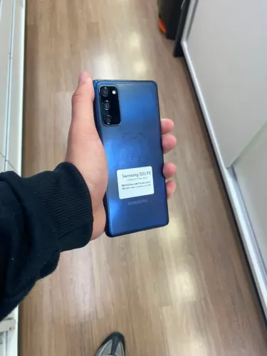 Samsung D20 FE