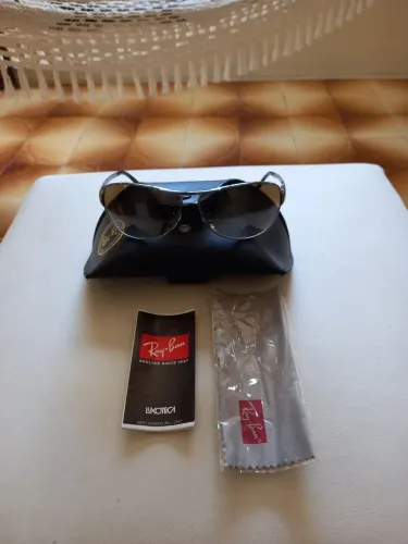 Vendo Óculos Ray-Ban novo original..