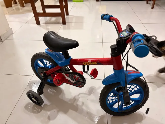 Bicicleta Aro 12 Homem-Aranha Nathor