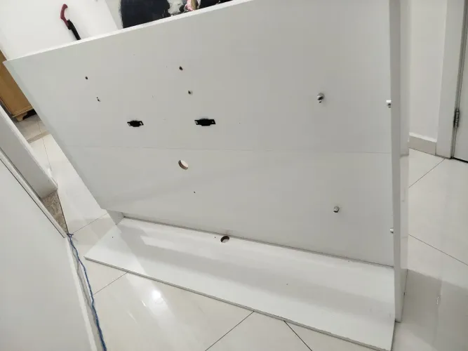Painel Branco para TV / Sala - Bom Estado