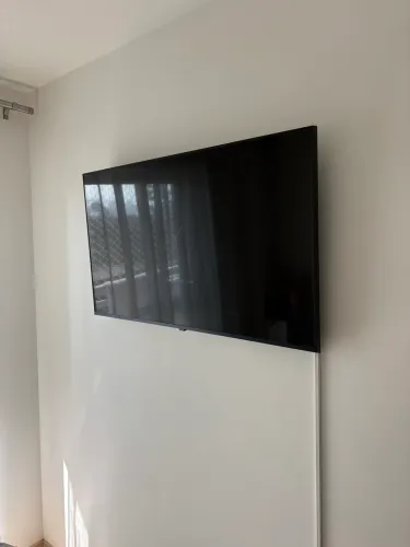 Smart TV LG UHD UR7800 43?
