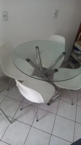 Mesa de jantar de vidro redonda 4 lugares