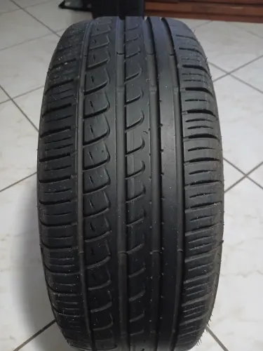 Pneu Pirelli P7 205/55 R15