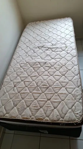 Cama de solteiro