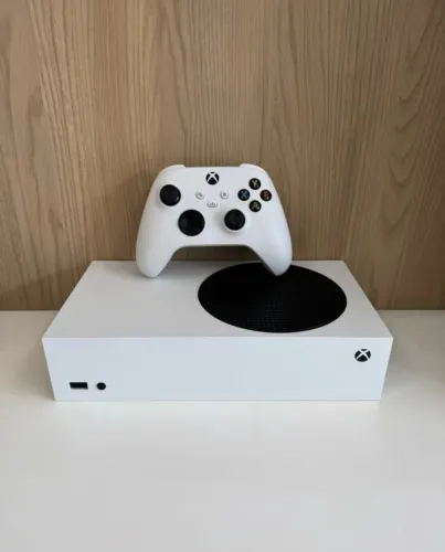 Xbox Series S | SSD 512 GB | Controle Original Xbox | Vai rodar GTA 6 | Garantia