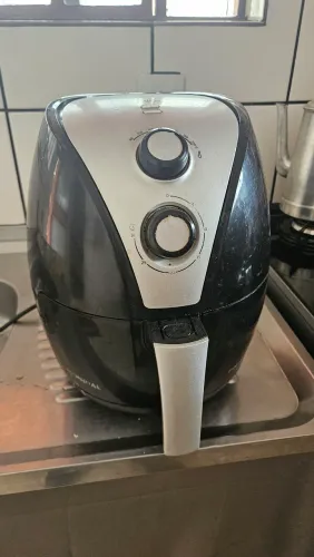 AirFryer Mondial 3,5litros funcionando perfeitamente muito boa