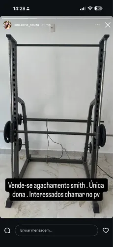 Vende se aparelhos de academia