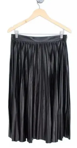 Saia Midi  plissada preta. M