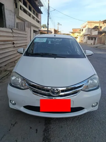Toyota Etios Platinum Sed. 1.5 Flex 16V 4P Mec. 2016