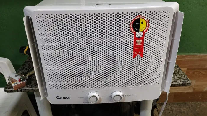 Ar condicionado Consul 10 mil BTUs valor 1300 reais 
