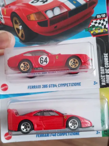 Ferrari F40 e Ferrari 365 gtb4 da Hot Wheels novos