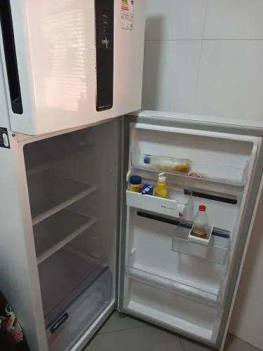 Geladeira Eletrolux 390 litros, 7 meses de uso.