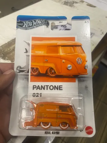 Hot wheels silver series Pantone 021