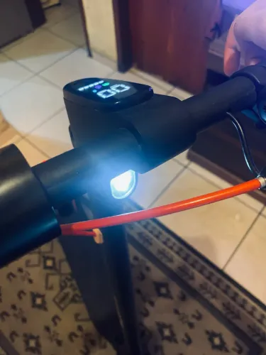 Vendo patinete elétrico da marca TOMATE, pra sair rápido!