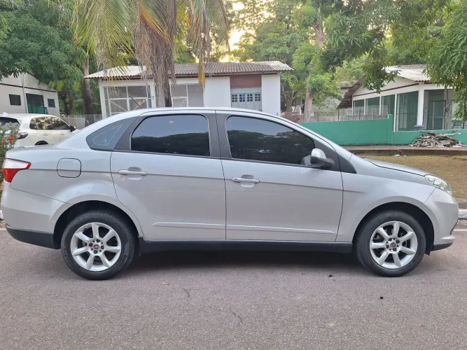 Fiat Grand Siena Attrac. 1.4 EVO F.flex 8V 2014