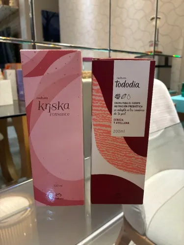 Kit natura 1 hidratante + 1 perfume