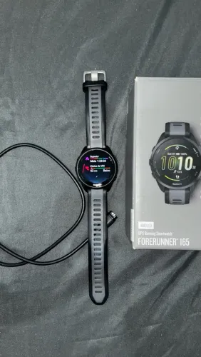 Garmin Forerunner 165 semi novo sem marcas de uso