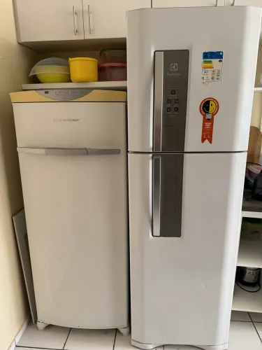 Geladeira e freezer