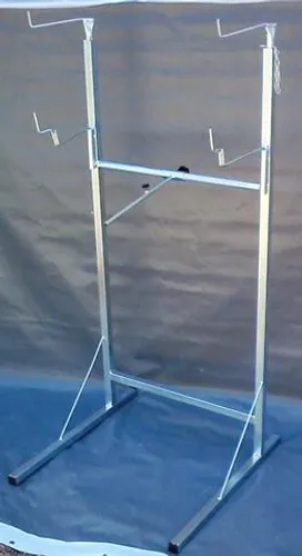 Cavalete para Suportar Capôs ou Portar para Pintura