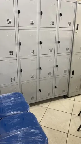 Móveis em aço 