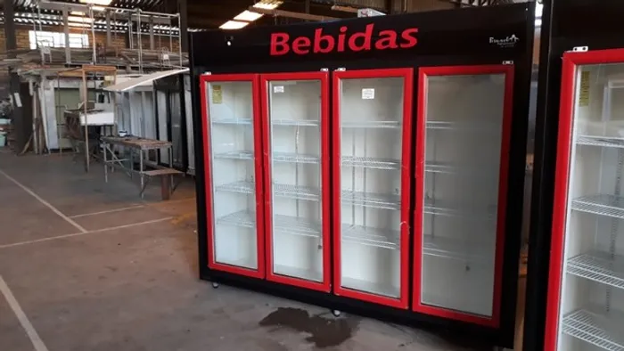 Auto Serviço 4 Portas Bebidas