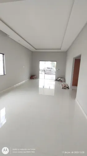 Loco casa condomínio Parque Paraíso porR$4.800 3 suites