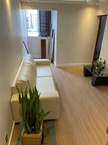 Piso laminado, ,vinílico e Paineis 